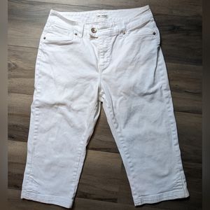 Lee- women's white Capri jeans
